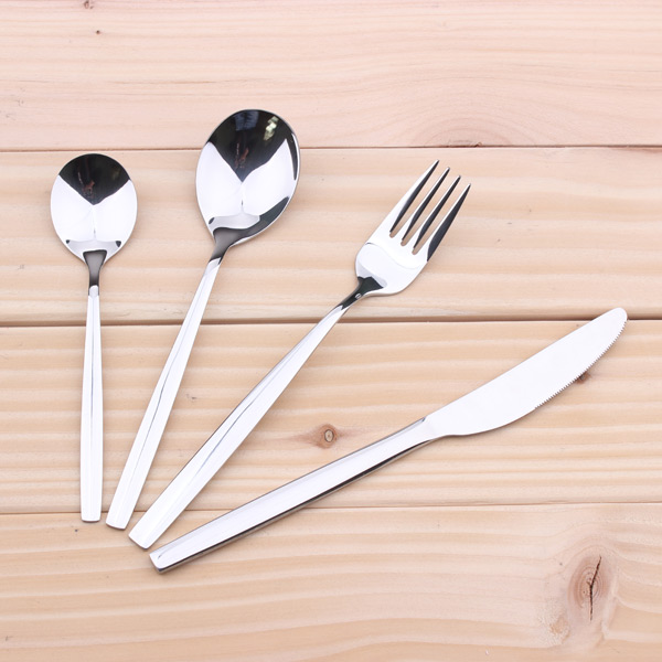 Stainless steel cutlery set