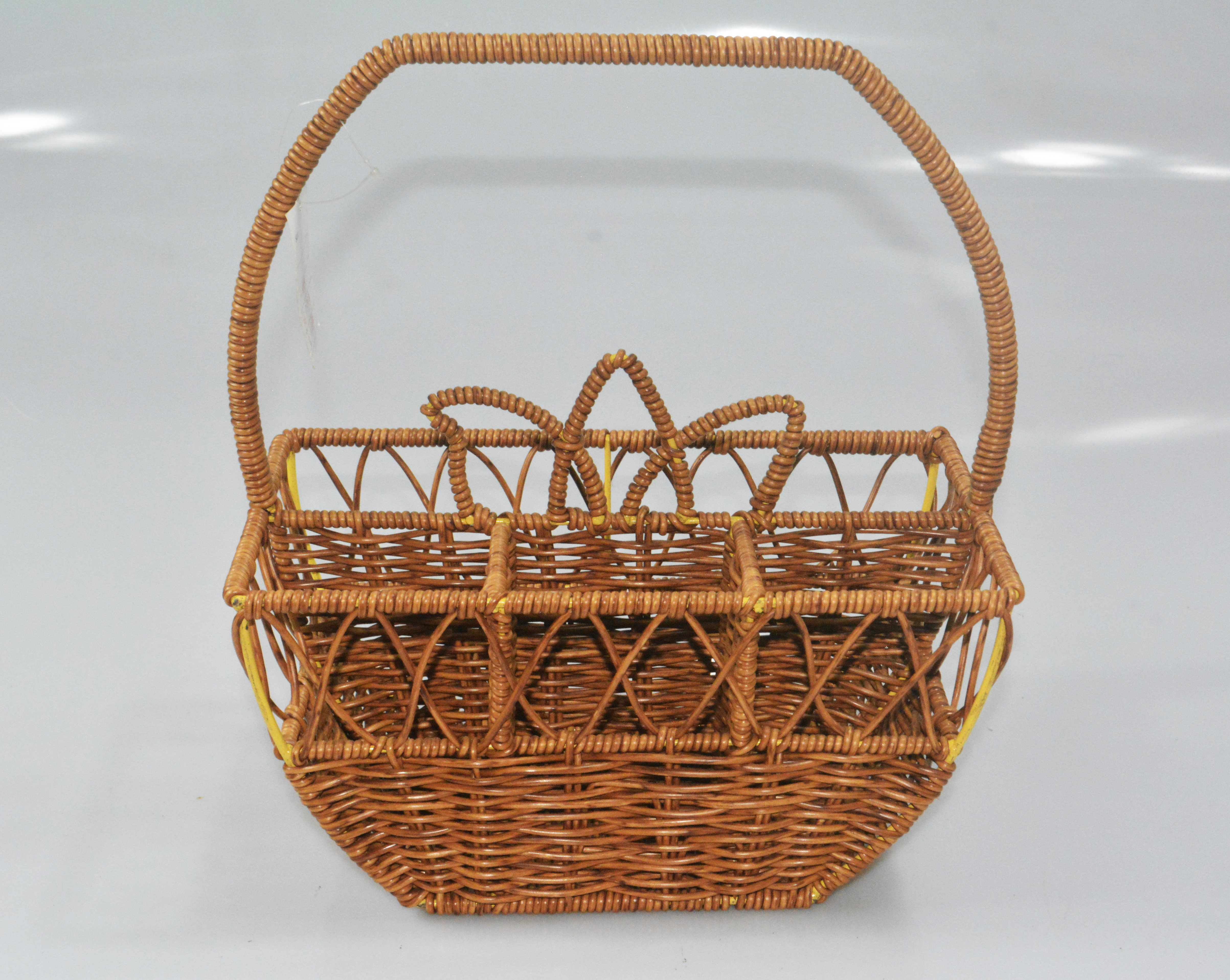 Boat shape plastic rattan handwoven flatware caddy picnic basket