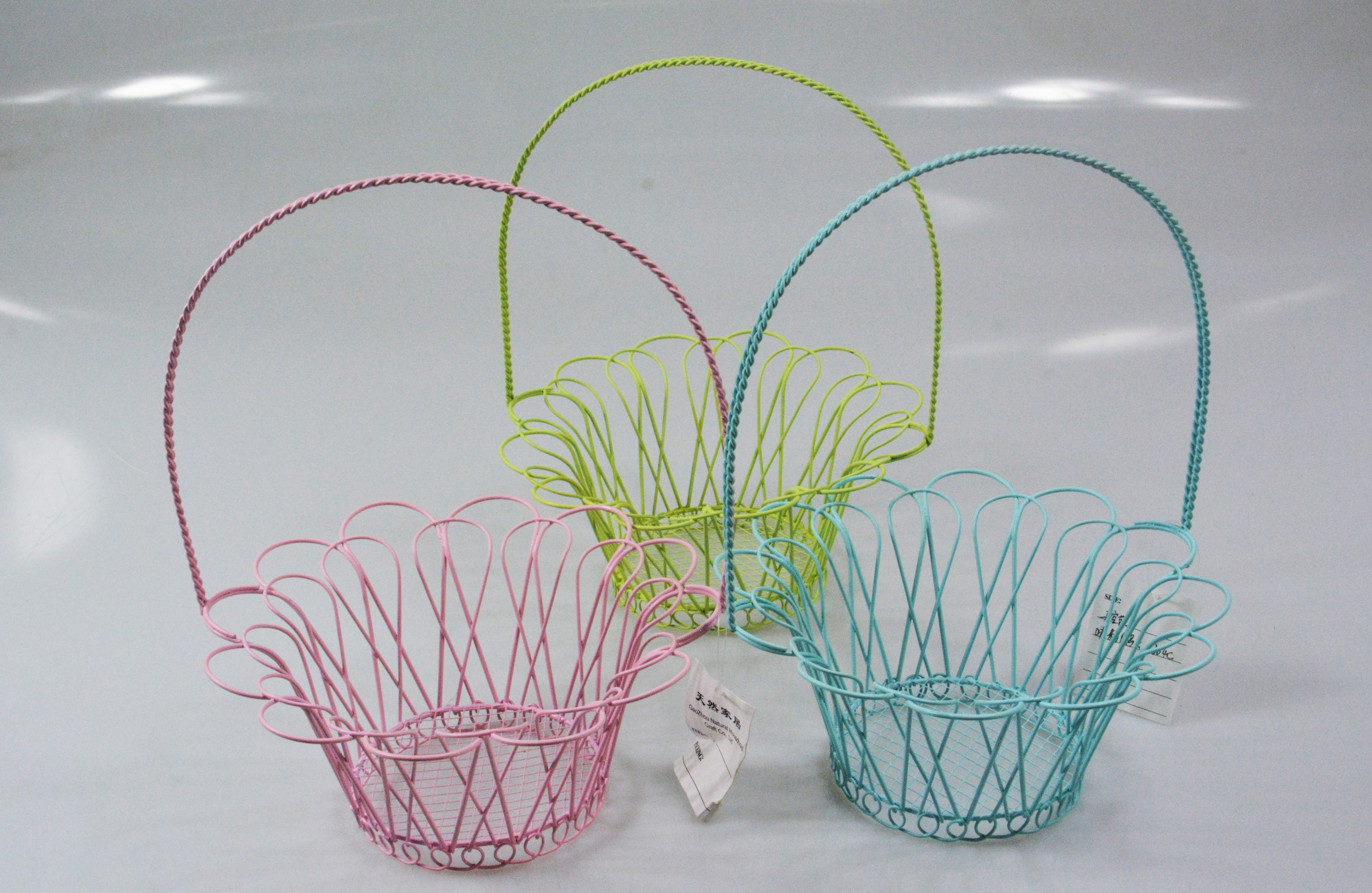 Easter decorative metal wire gift basket storage