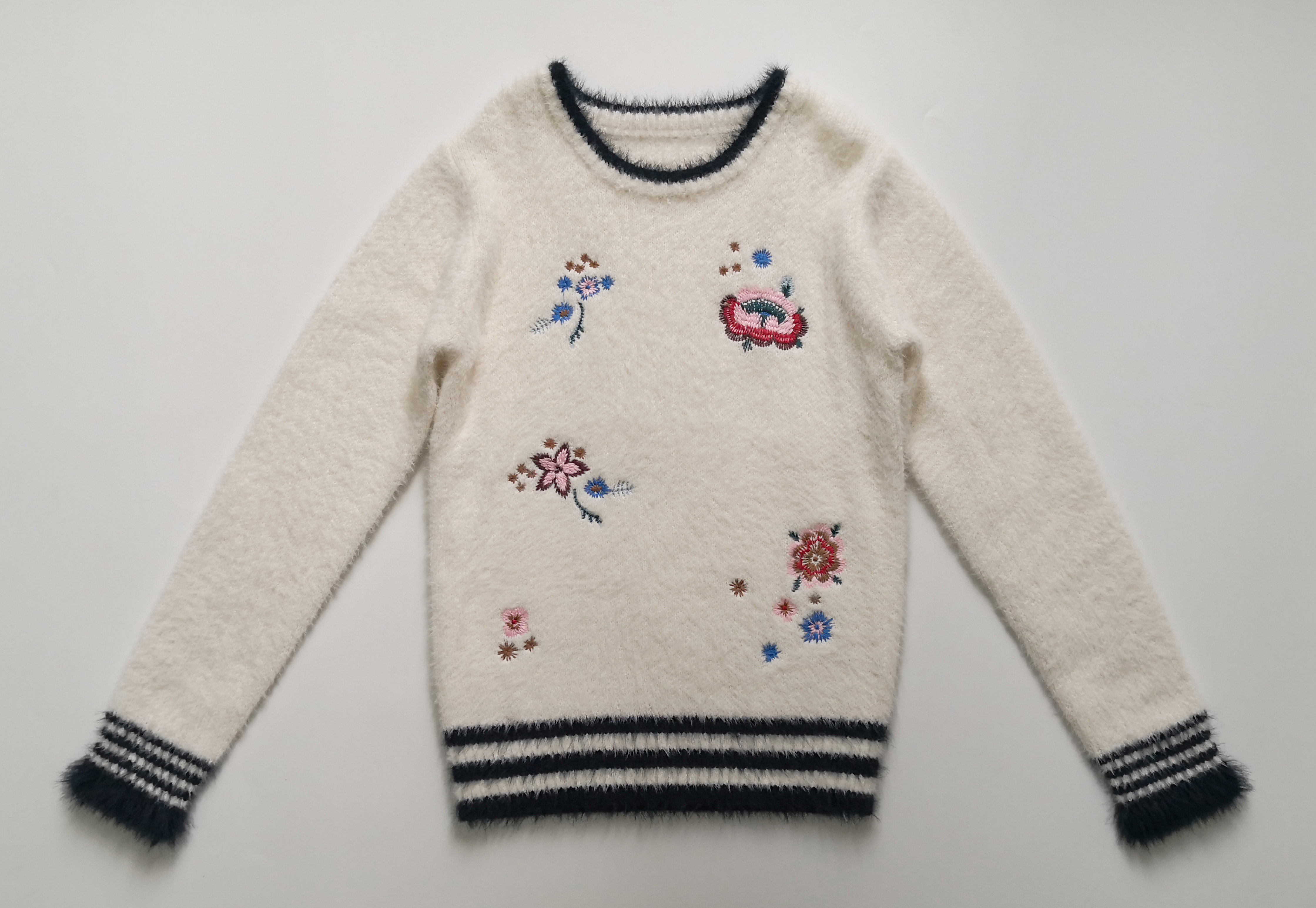 Girls sweater