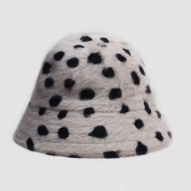 Lady's Fur Priint Bucket