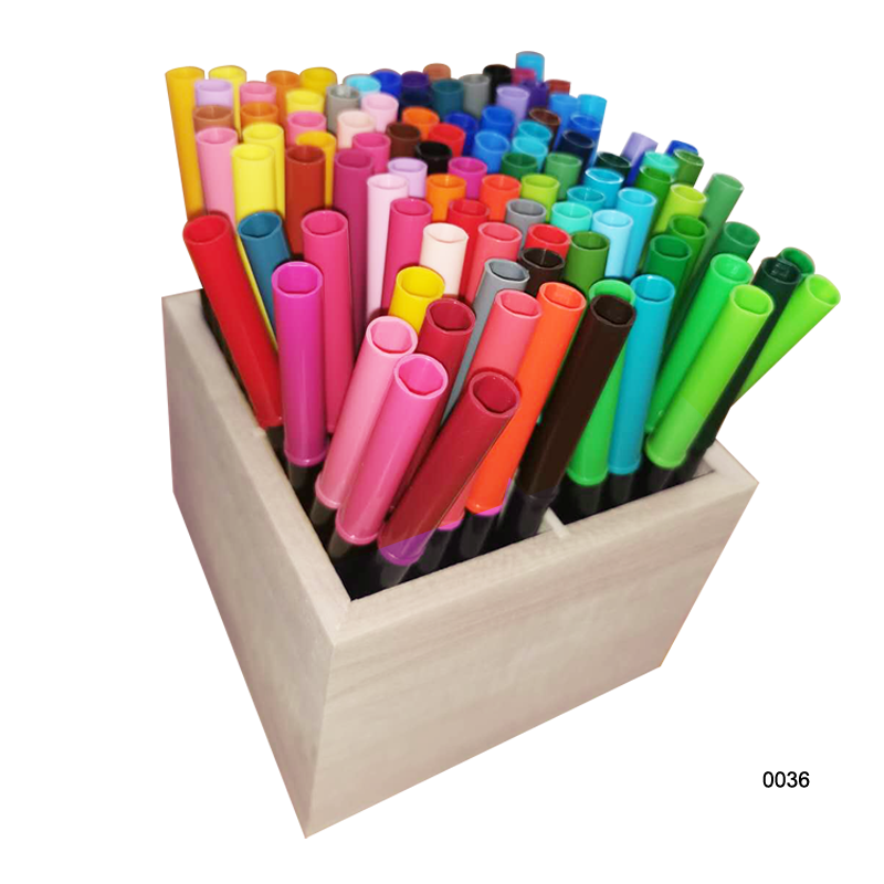 100 junior markers in wooden box