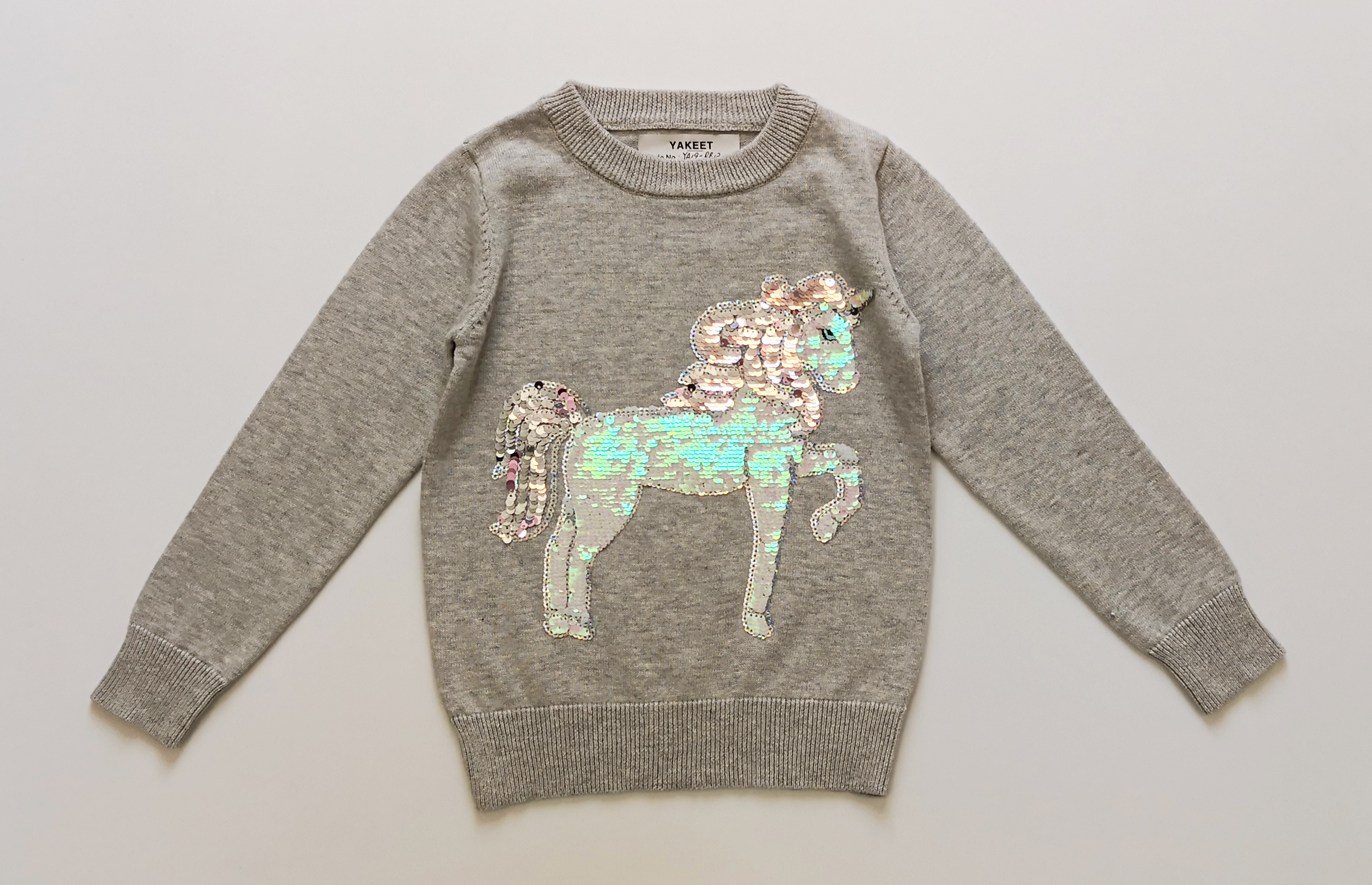 Girl's sweater