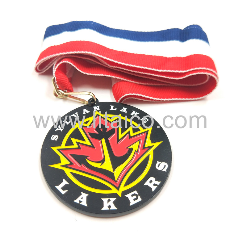 Maple leaf metal medal
