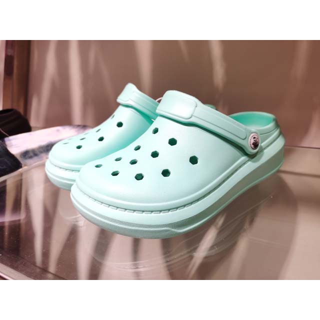 new arrival clog
