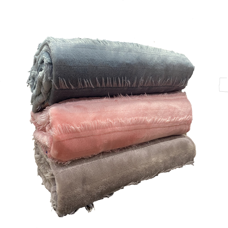 100% polyester jacquard flannel with tassel