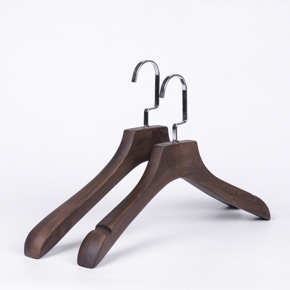 wholesale shop hanger China walnut clothes wood hanger strong and unique clothes hanger