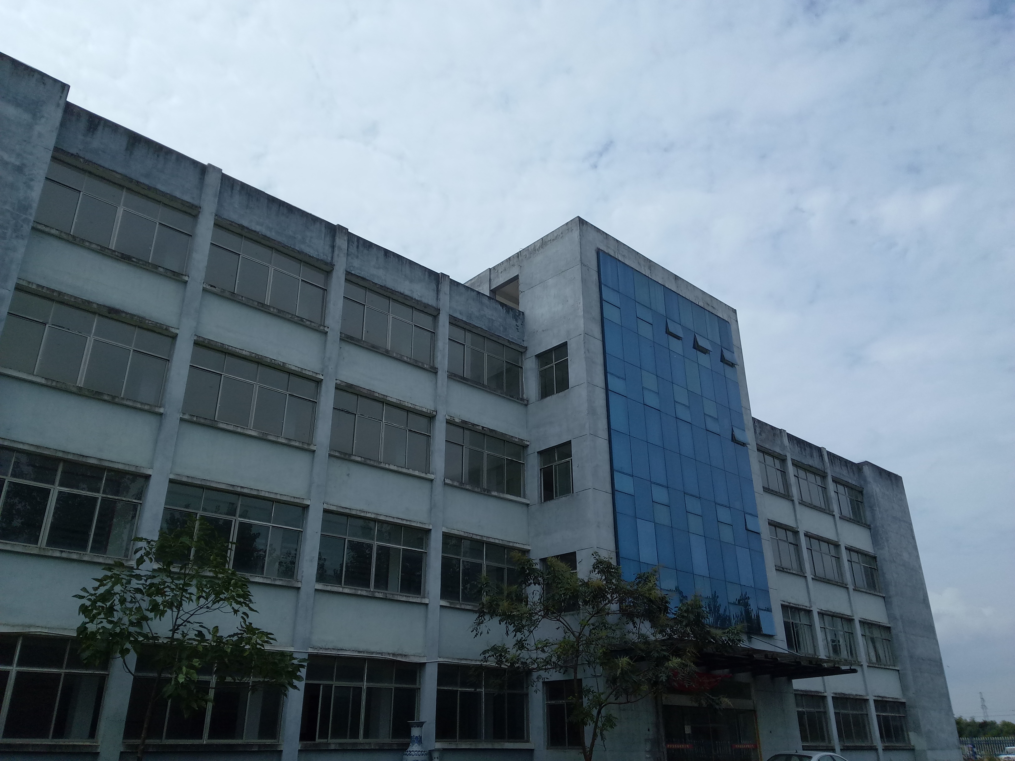 Jingdezhen Xinzhenbao Industrial Co., Ltd. – casserole 3