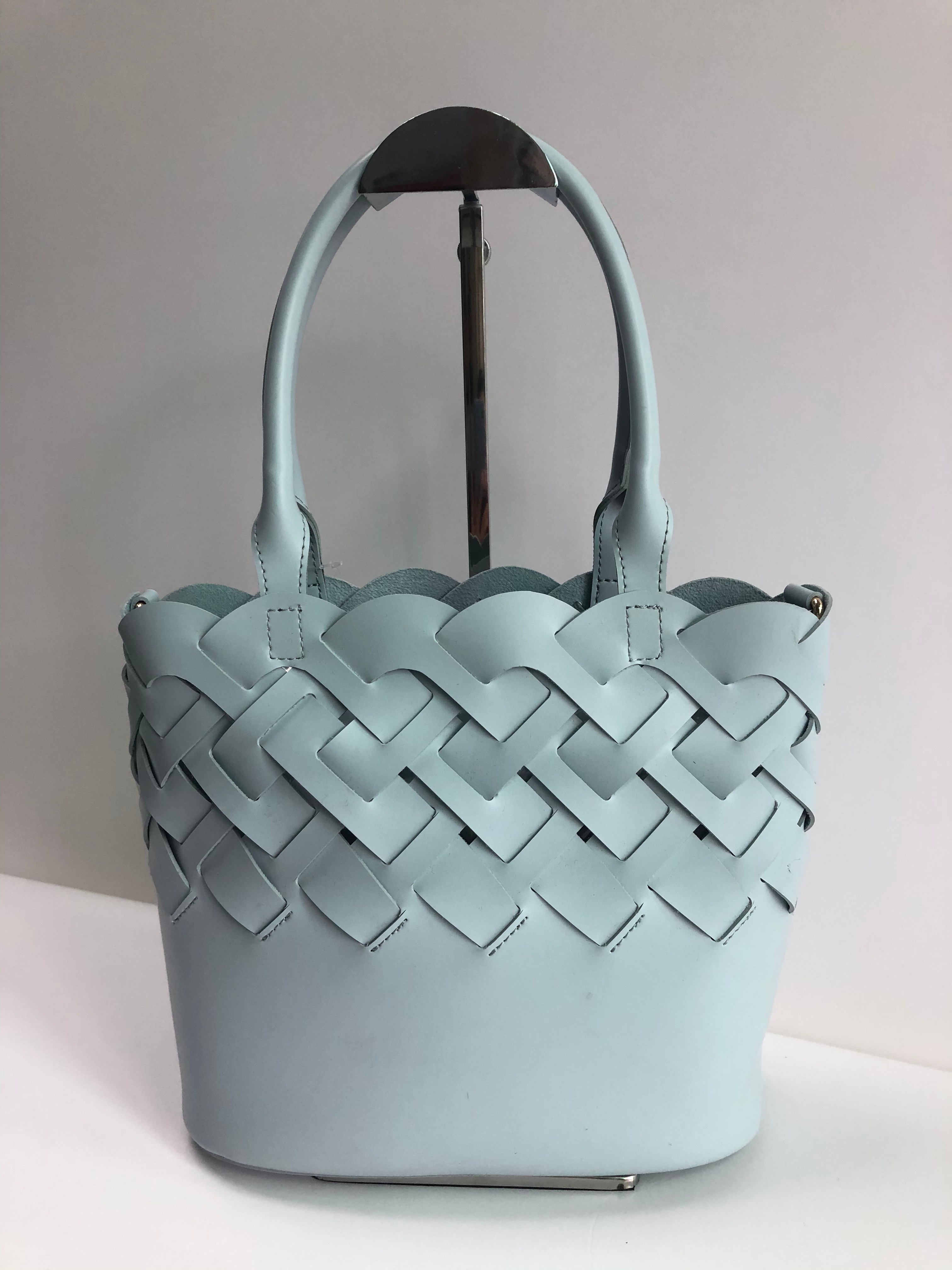 Weaved PVC handbag
