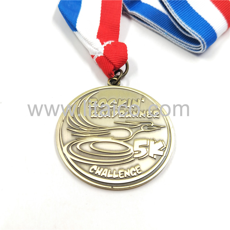 Bird metal medal
