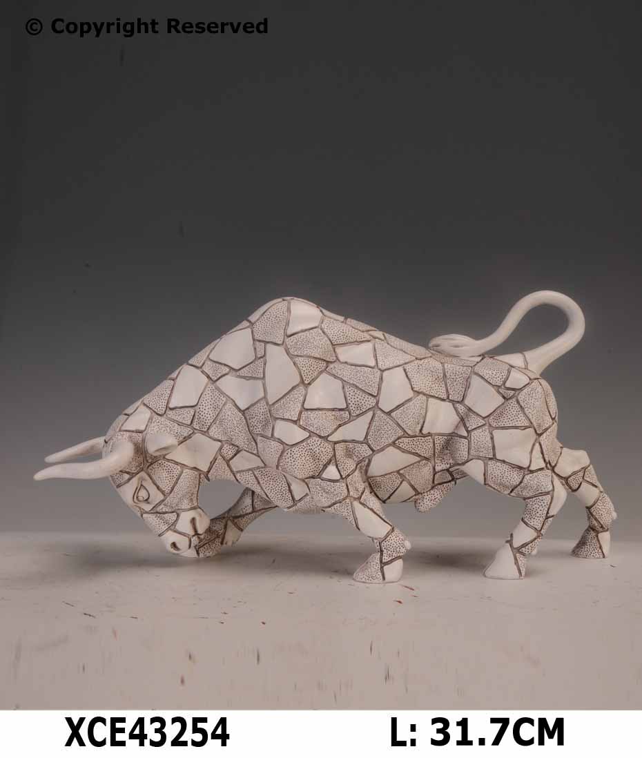 Home decor-bull