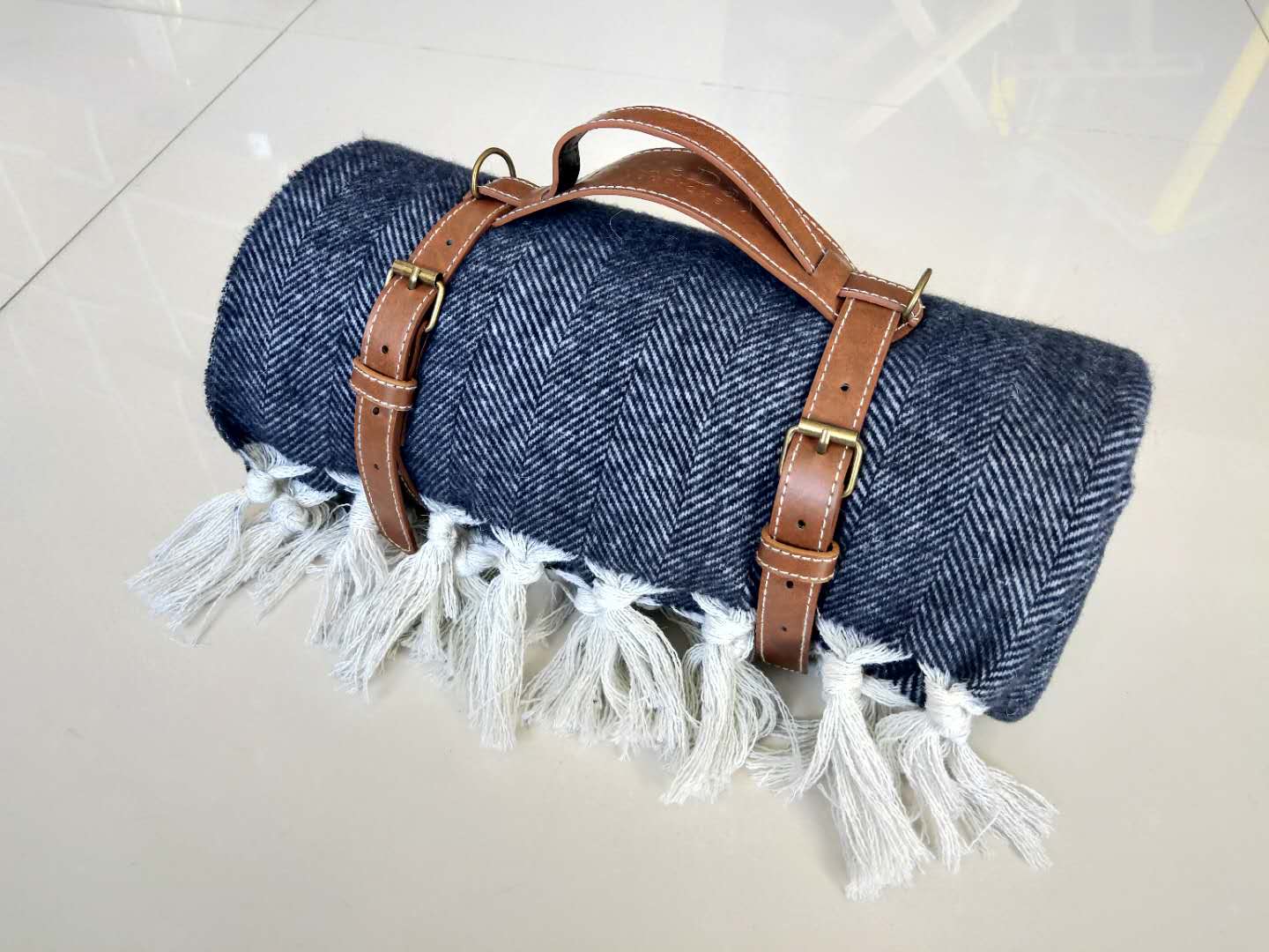 Indoor&outdoor multifunction waterproof picnic blanket