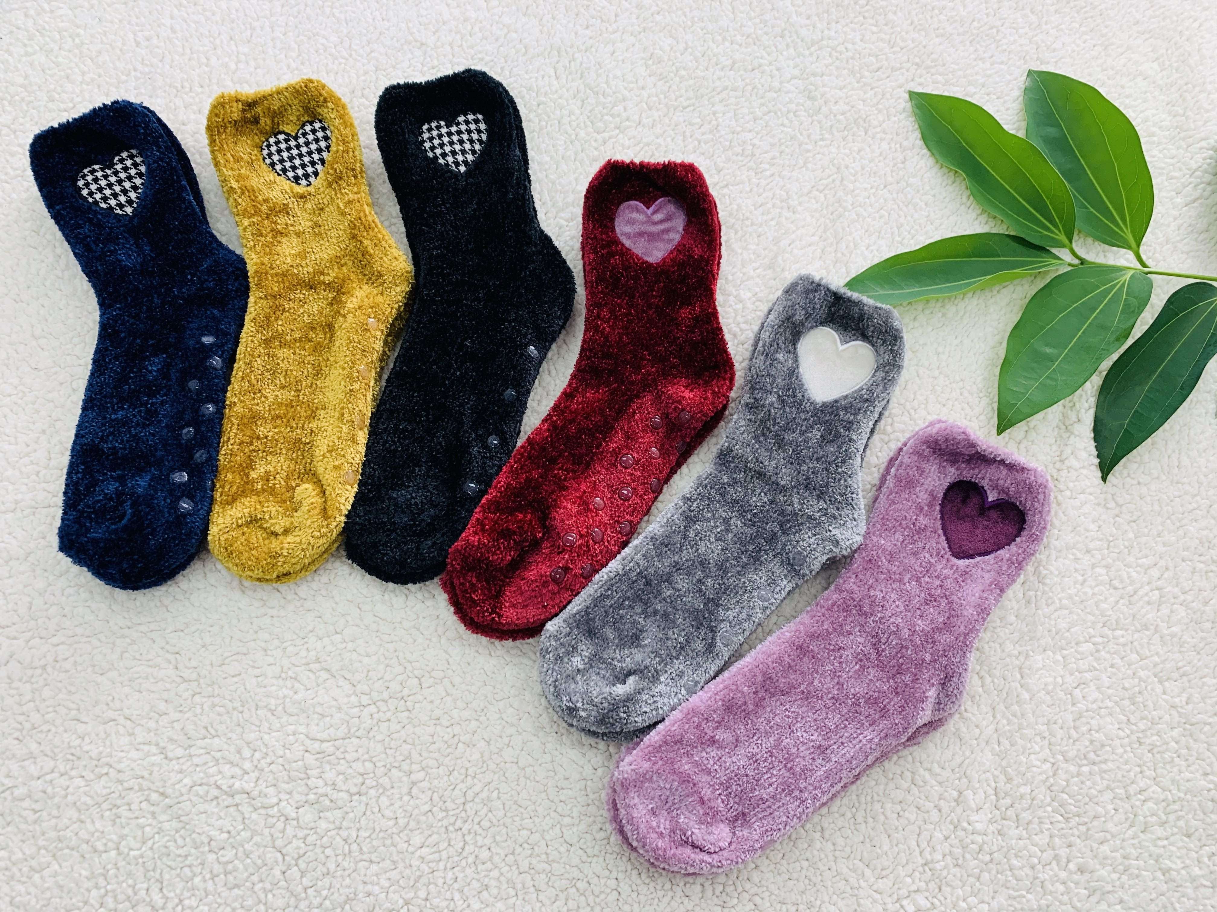 Ladies double-faced pile socks