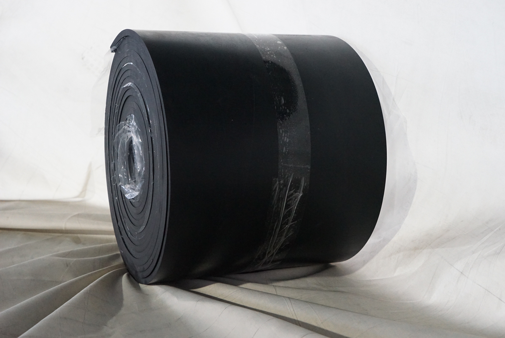 Chinese factory EPDM NBR Nitrile SBR Rubber Sheet Roll-Customized