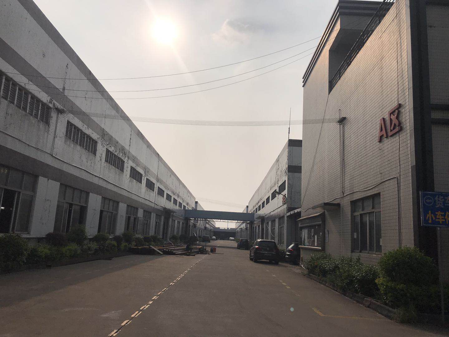 Foshan Junxian Trading Co., Ltd. – office desk 2