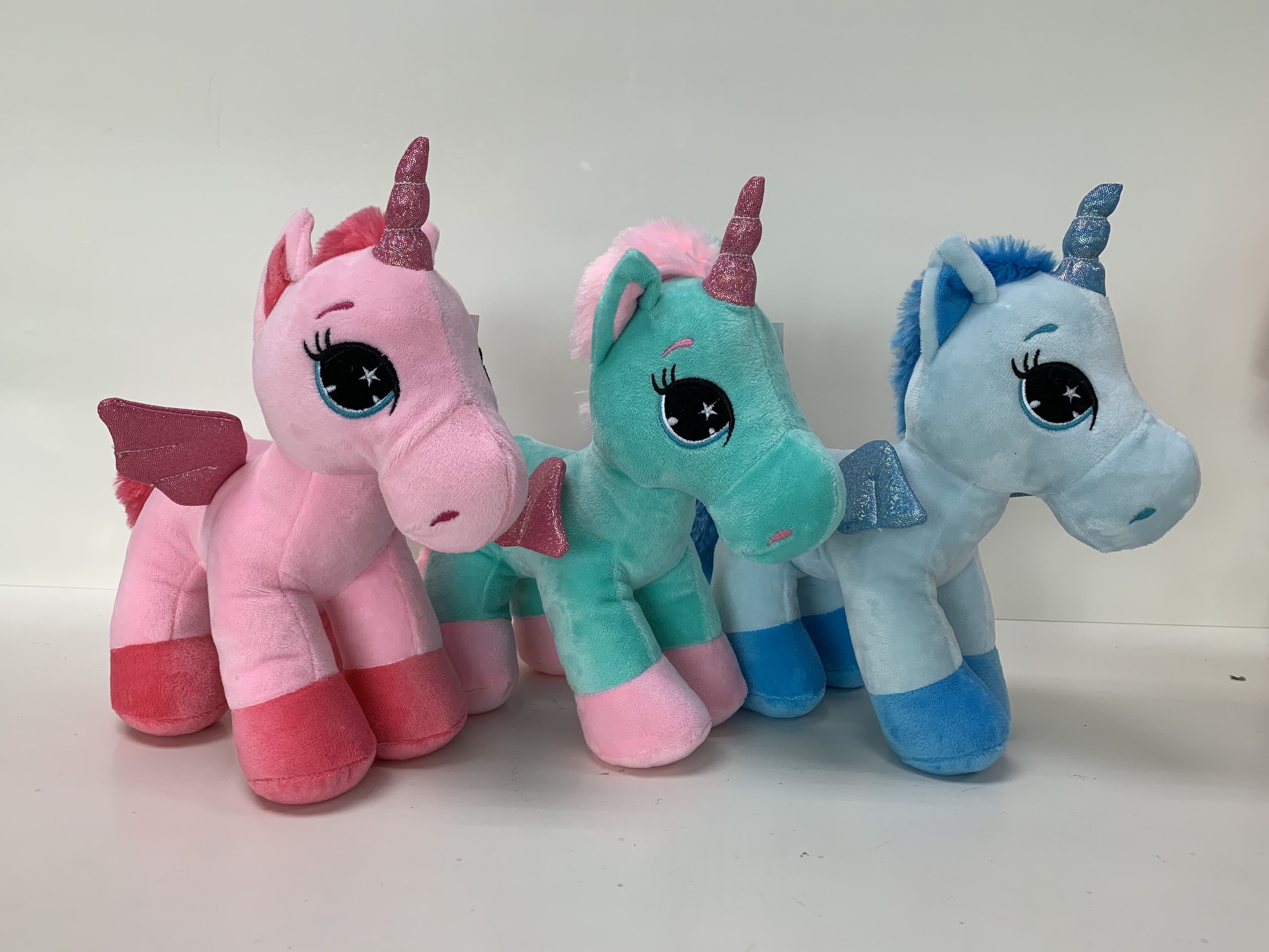 Standing Unicorn 3 col asst.