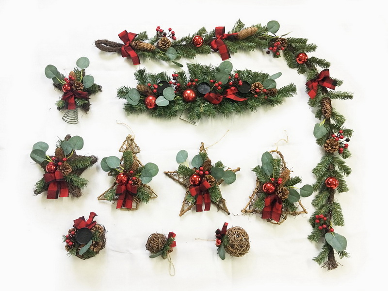 Christmas berry pinecone rattan star/tree/bell/candle holder decor