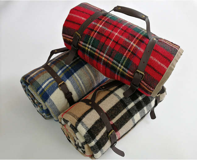 Cheap Outdoor Camping Beach Mat Wool Waterproof Picnic Blanket Woven