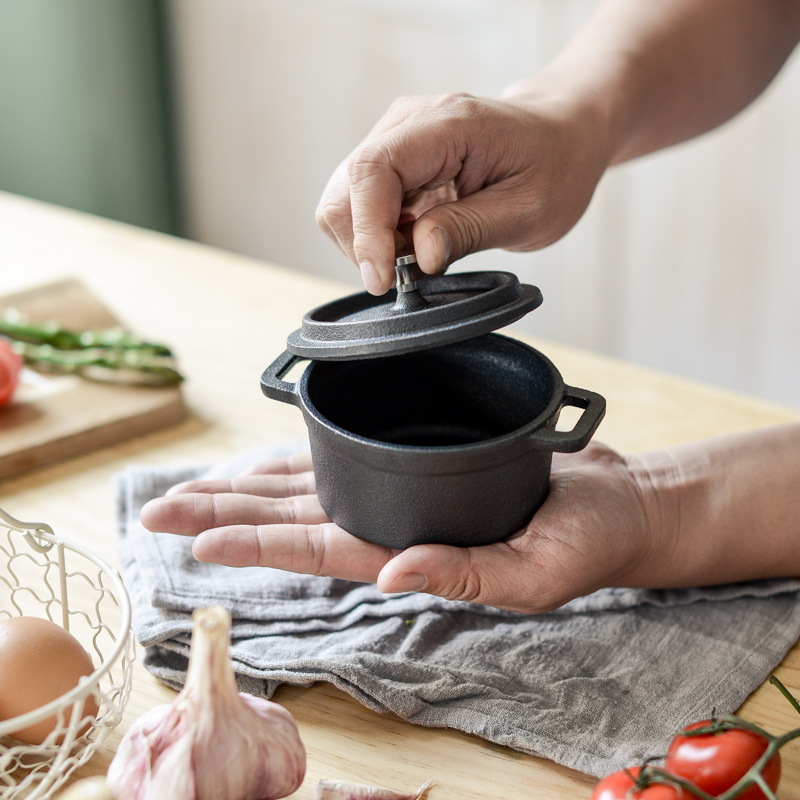 mini cast iron cocotte
