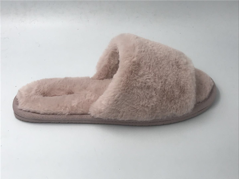 Ladies Classic Fashion Indoor Outdoor Slippers Sheepskin Mule/Fake fur Slip on Winter Bootie Water-Resistant Wollen Fake fur slippers