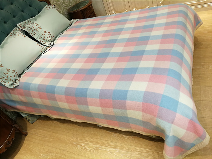Indoor&outdoor multifunction pure wool blanket