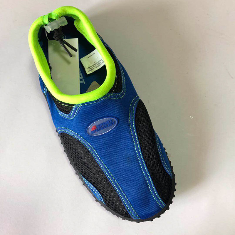 Aqua shoe