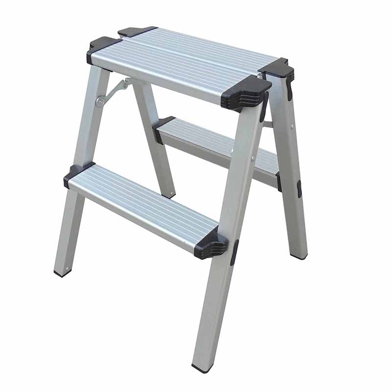 Step stool with EN14183