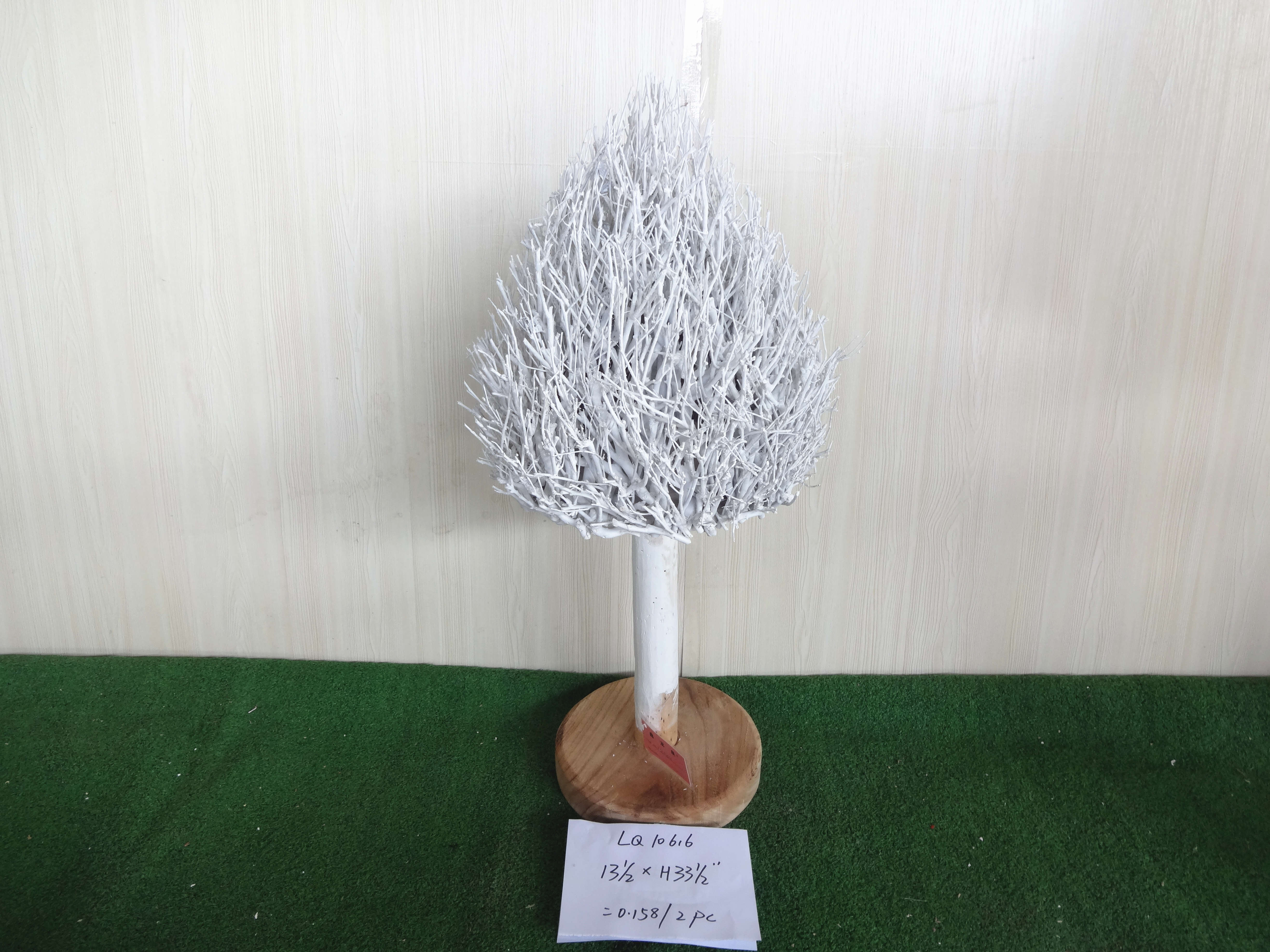 wood standing decoration
