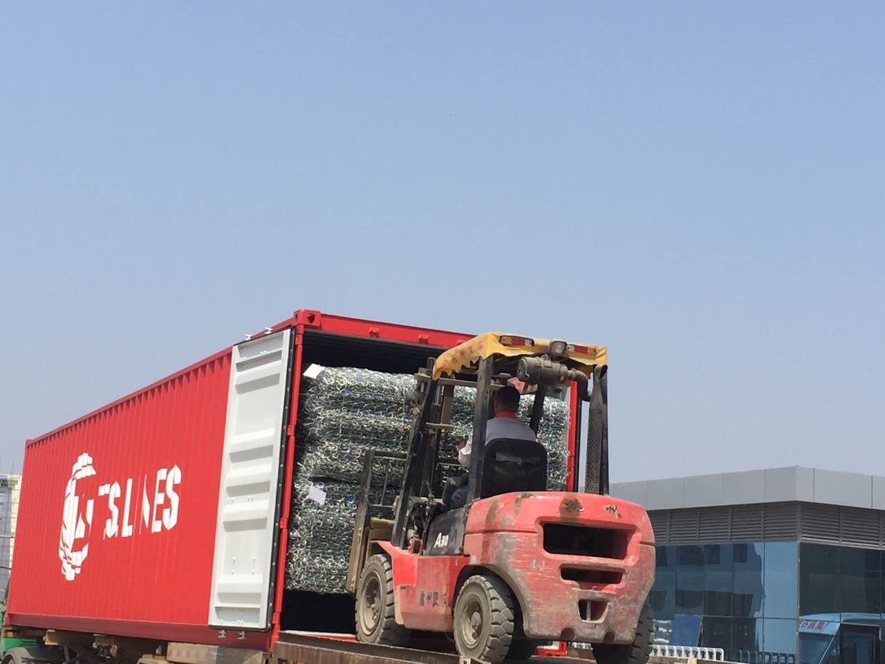 Slope protection hot dipped galvanized gabion