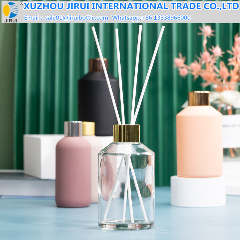 Oblique shoulder round glass bottle cosmetic packaging aromatherapy bottle 30ml 70ml 120ml 200ml
