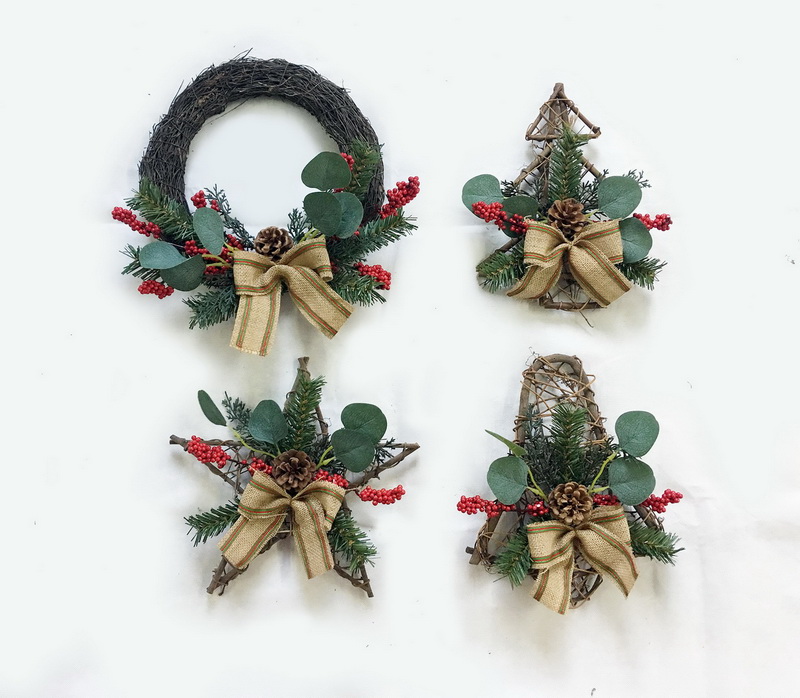Berry and leaf/pinecone rattan wreath/star/tree/bell decor