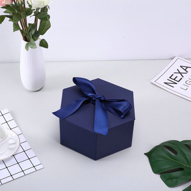 Hexagon gift packaing box with bow tie ribbon，paper box,christmas paper box,printed paper box