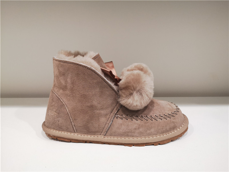 Ladies Moccasin Driving shoes Indoor Outdoor Bootie Slippers Sheepskin Mule/Fake fur Slip on Winter Water-Resistant Suede Booties Fur Ball Pig Suede