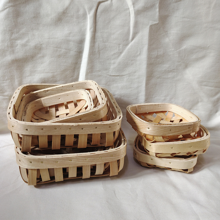 Mini tobacco chipwood basket