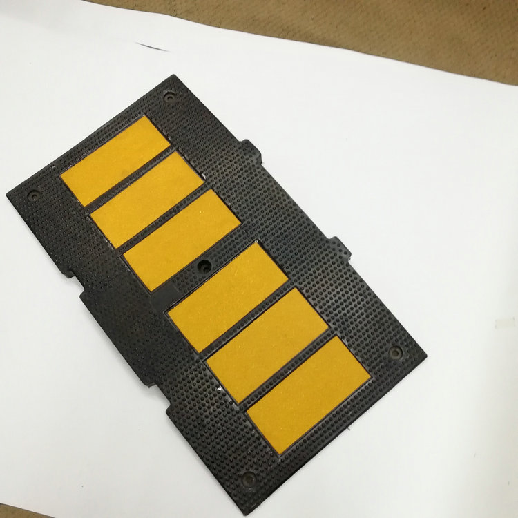 900x500x50mm RUBBER SPEED HUMP