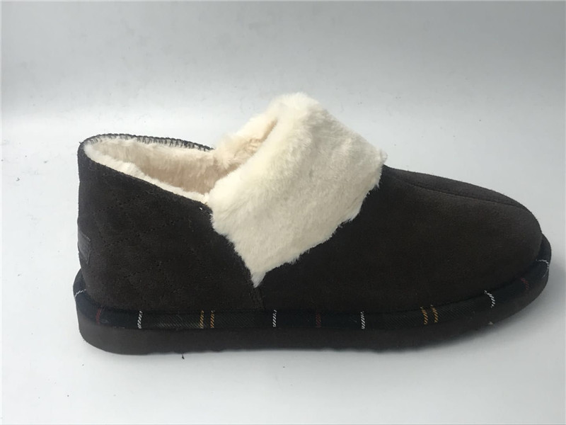 Ladies Moccasin Driving shoes Indoor Outdoor Bootie Slippers Sheepskin Mule/Fake fur Slip on Winter Suede Booties Fur Ball Tartgan Binding