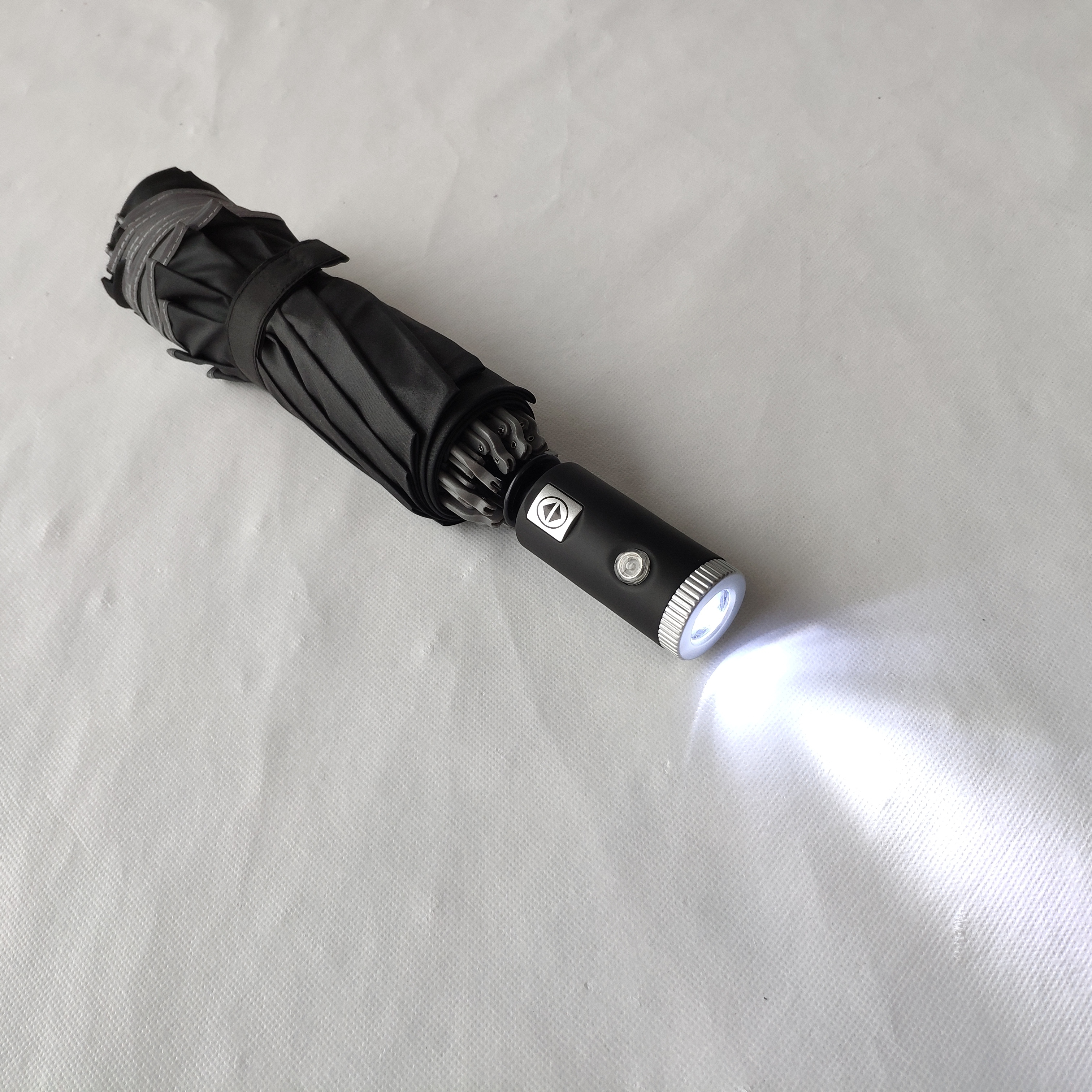 Inverted LED Folding Umbrella with reflective piping