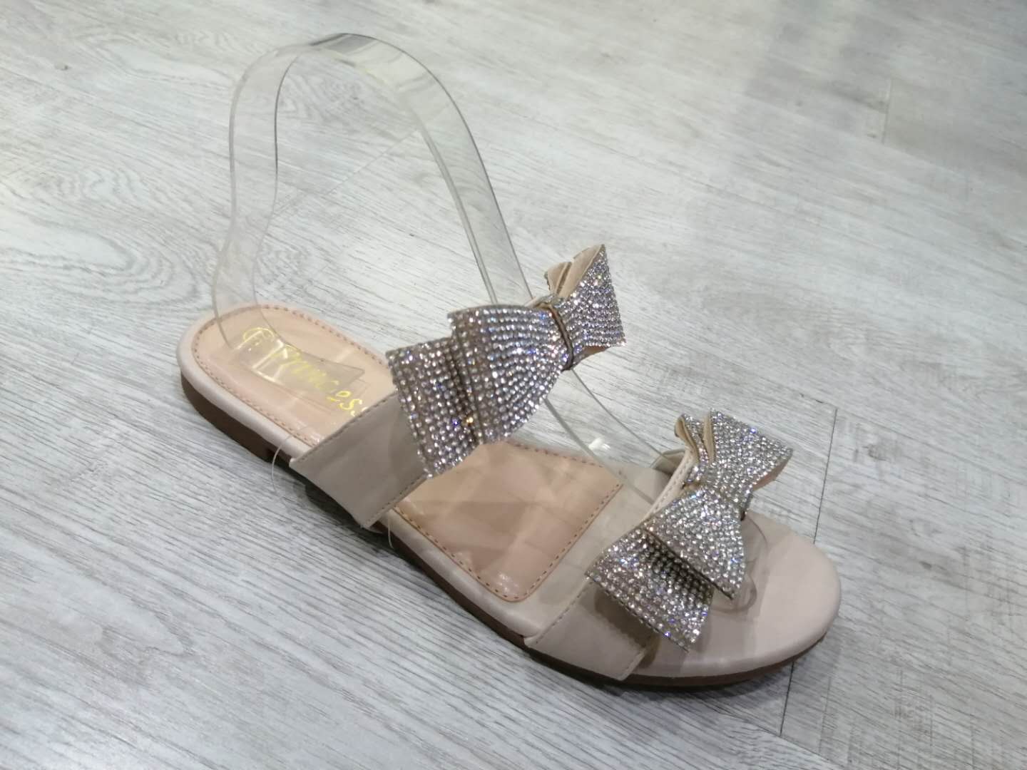 JieYang city maist plastic product Co.,LTD – zapatos de tacón 2