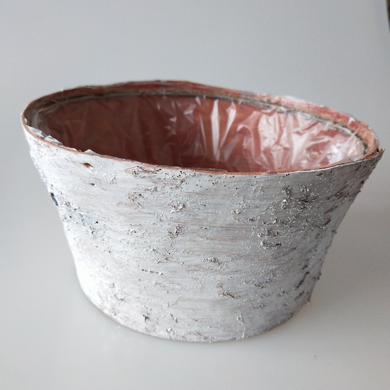 Garden/Home/Christmas Deco medium white round birch basket