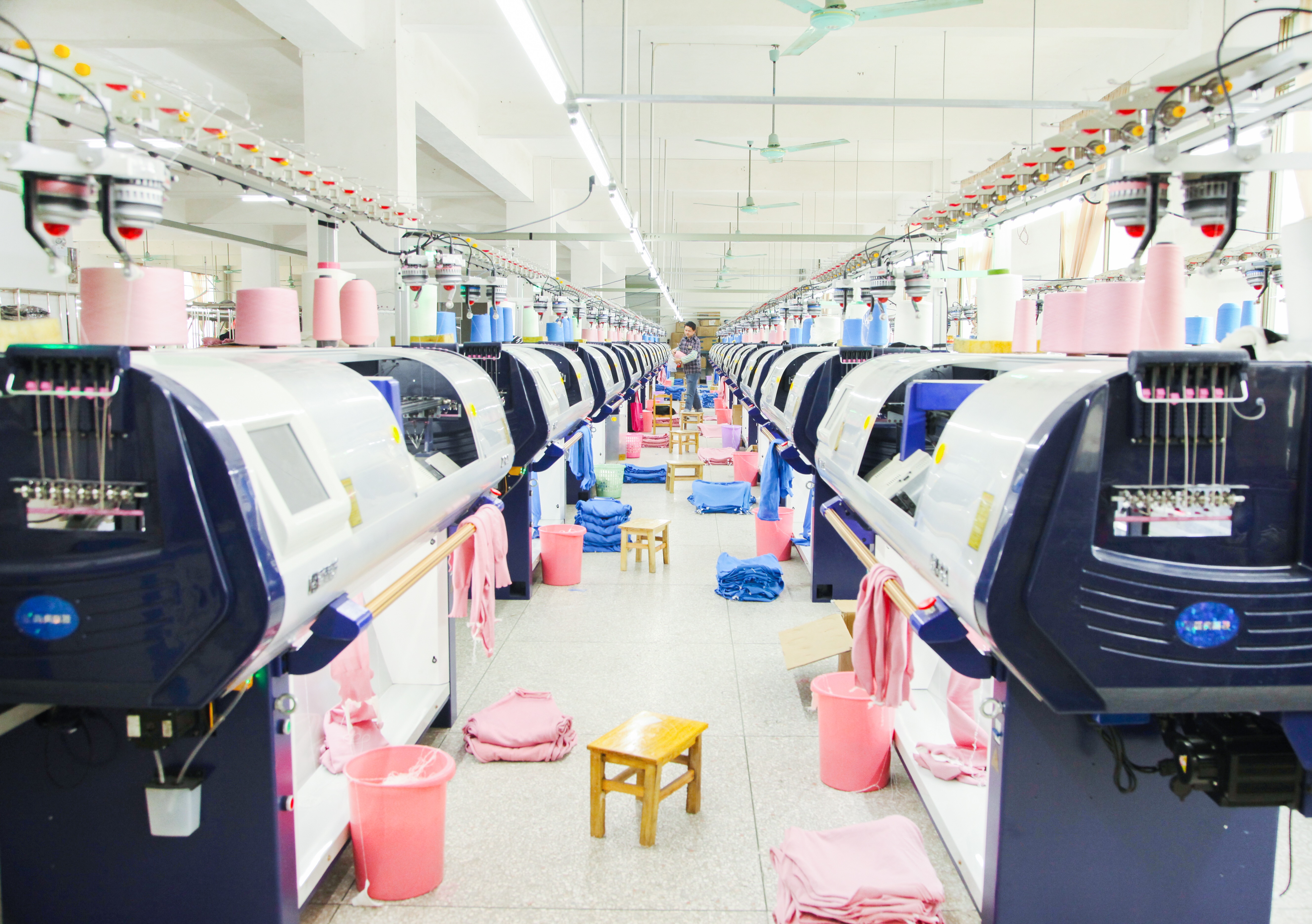 Ganzhou Ruiyi Clothing Co., Ltd. – protective clothing 3