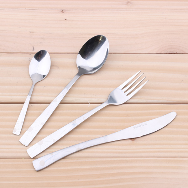 Stainless steel cutlery set