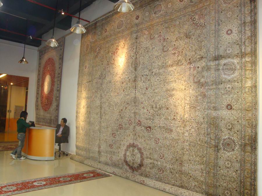 Specializing in the production of wool, silk material giant hand Persian carpets