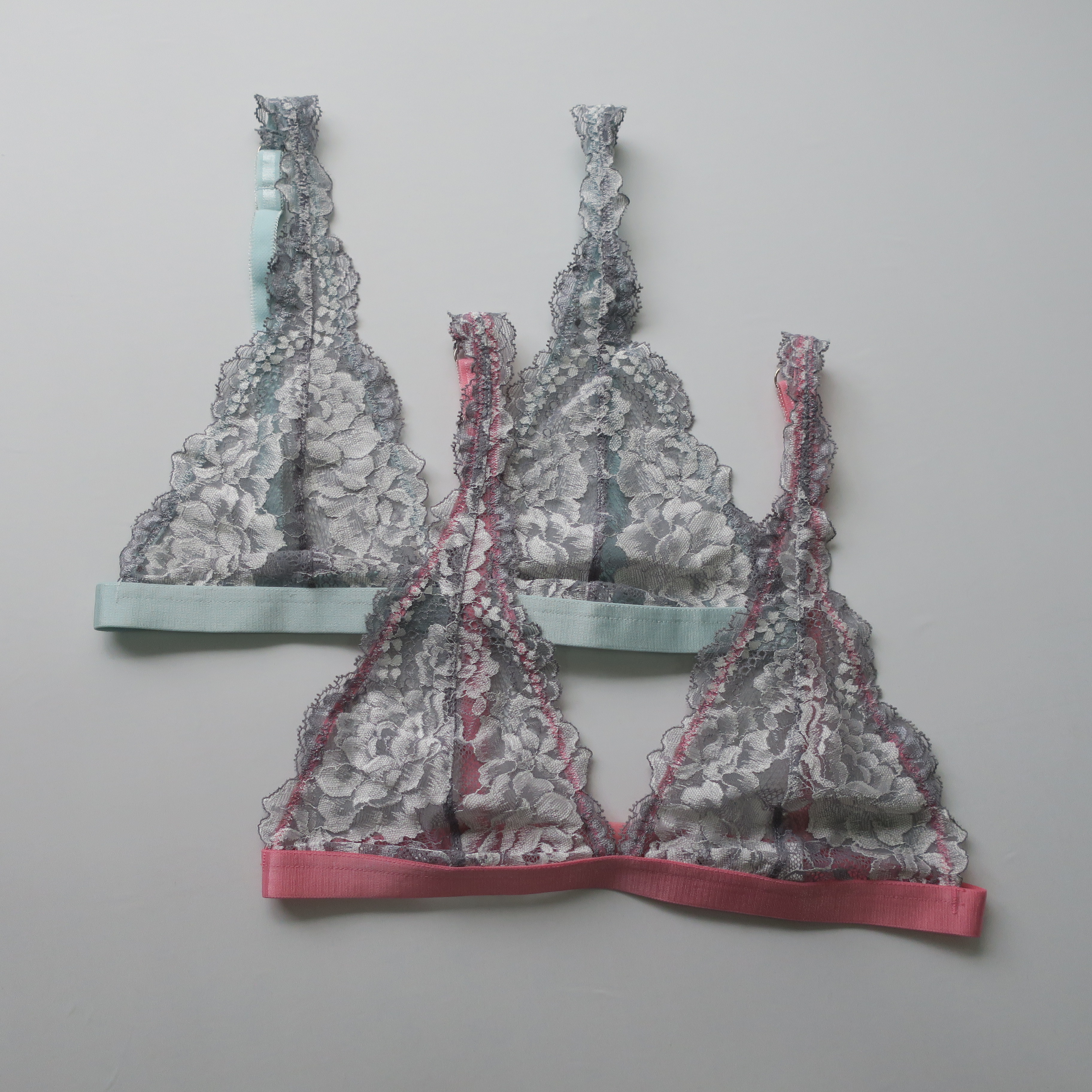 Bicolor lace soft cup bra and string set