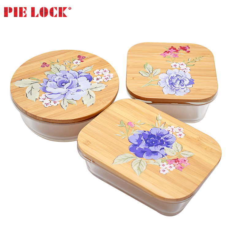 Glass food storage container with bamboo lid