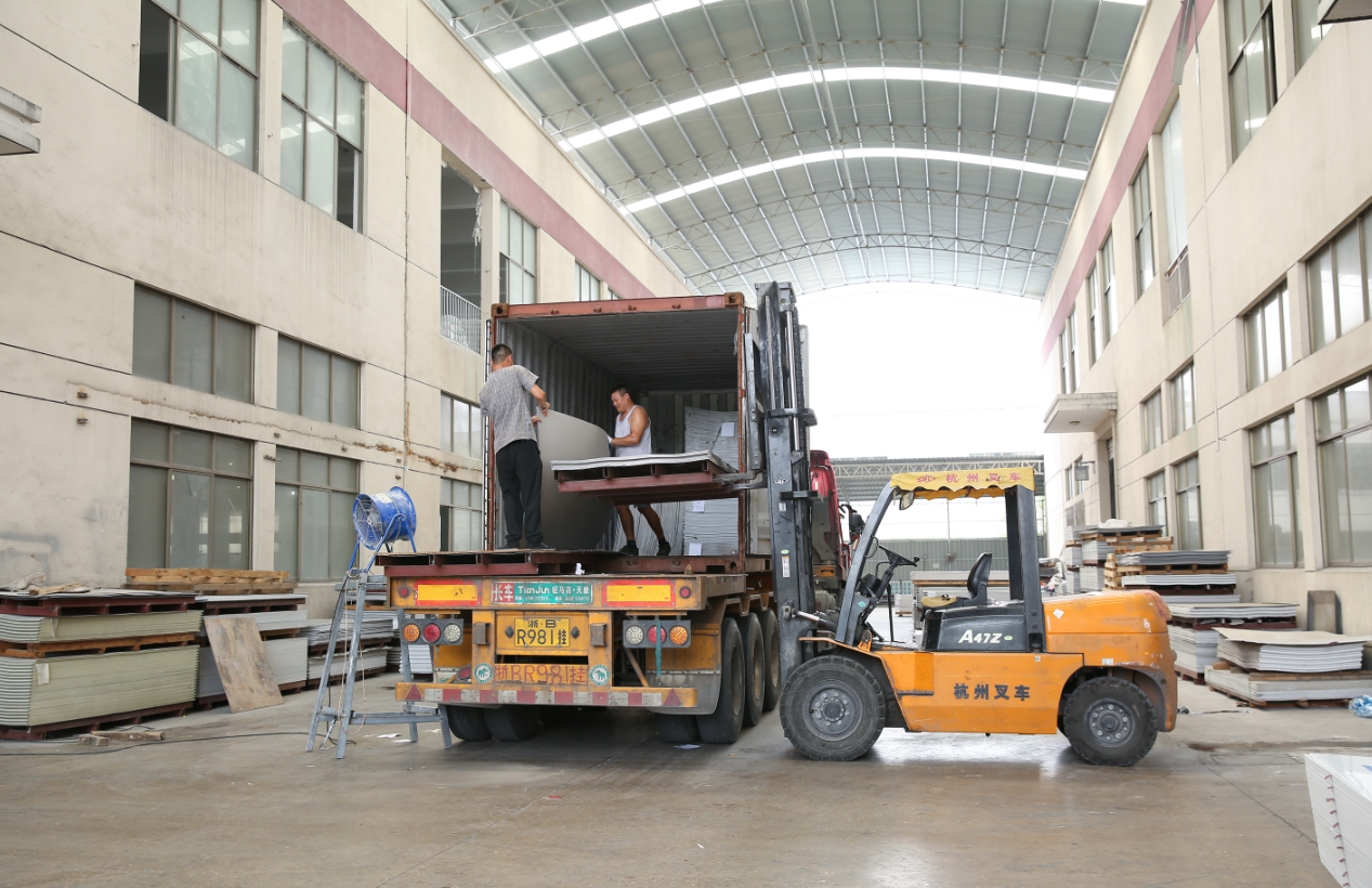 Zhejiang Jinhua Lanson Decorative Materials Co., Ltd. – molded door 2