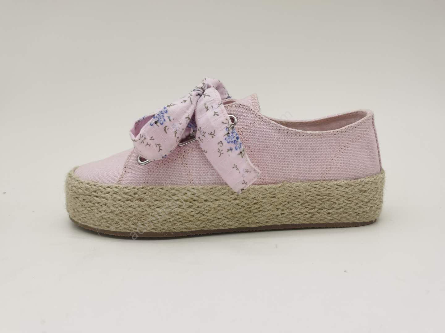 Ladies Casual Shoes