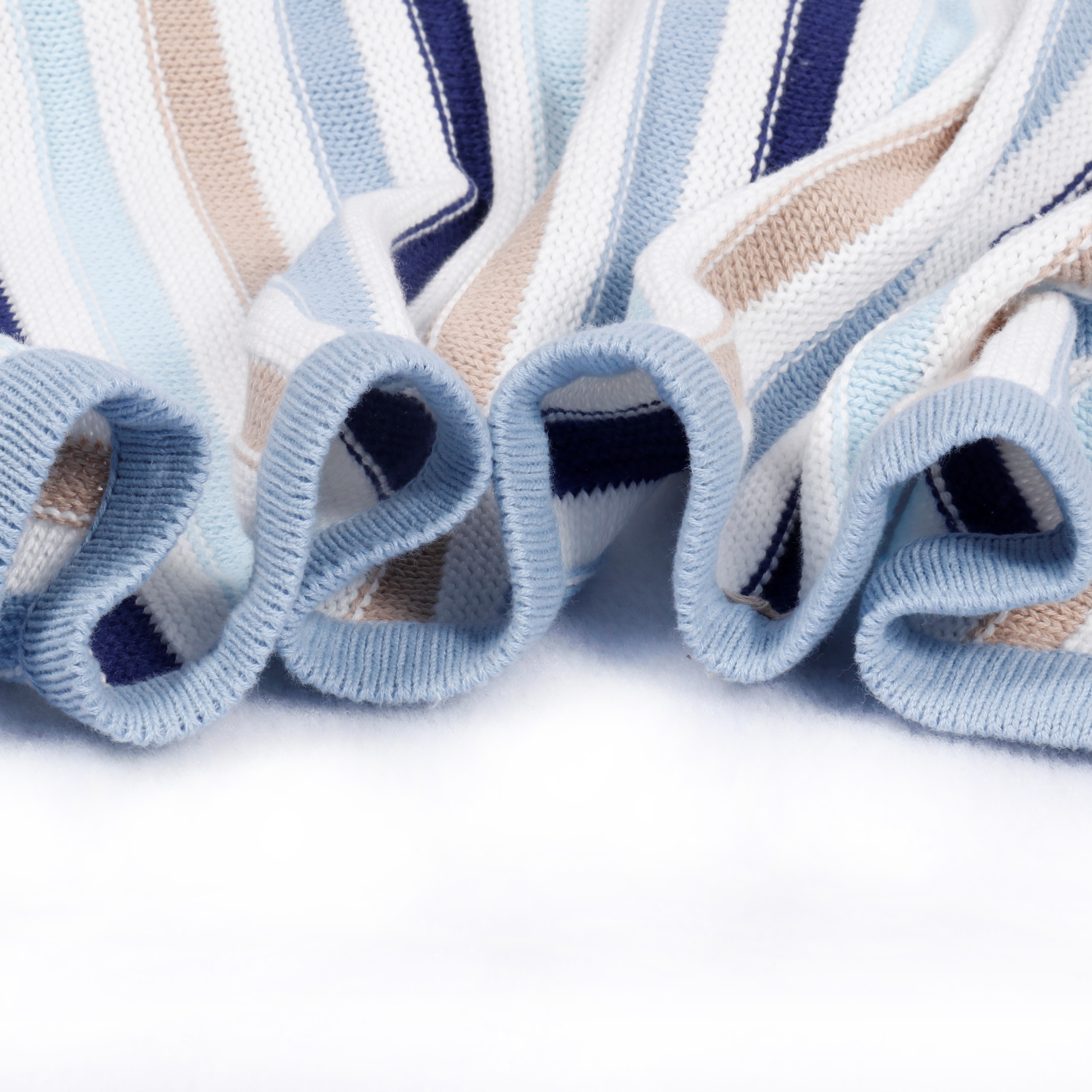Decosy High quality wholesale customized baby blanket cotton kiniited baby blanket