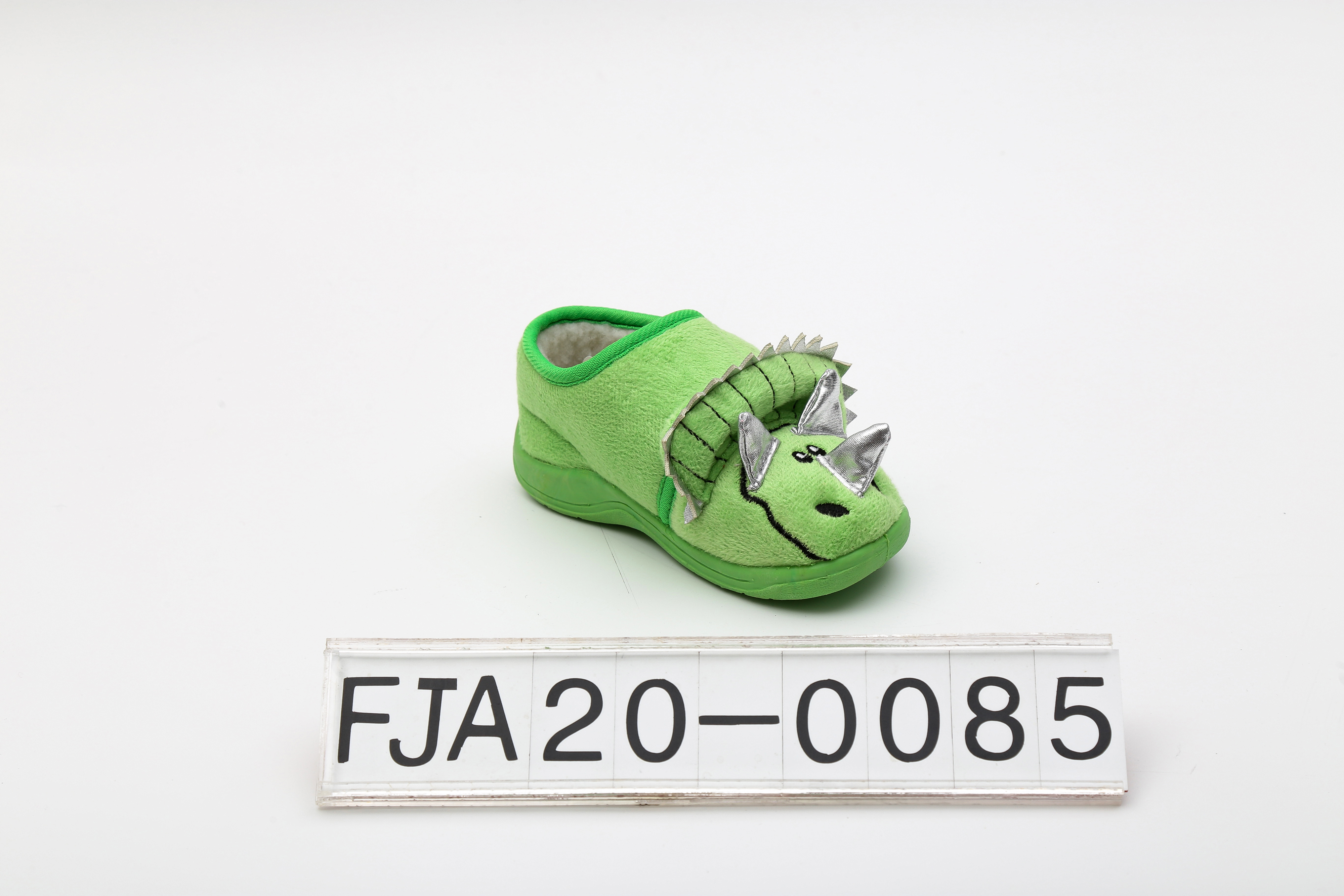canvas shoes vulcanized shoes cemented shoes