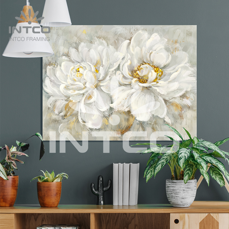 floralwhite