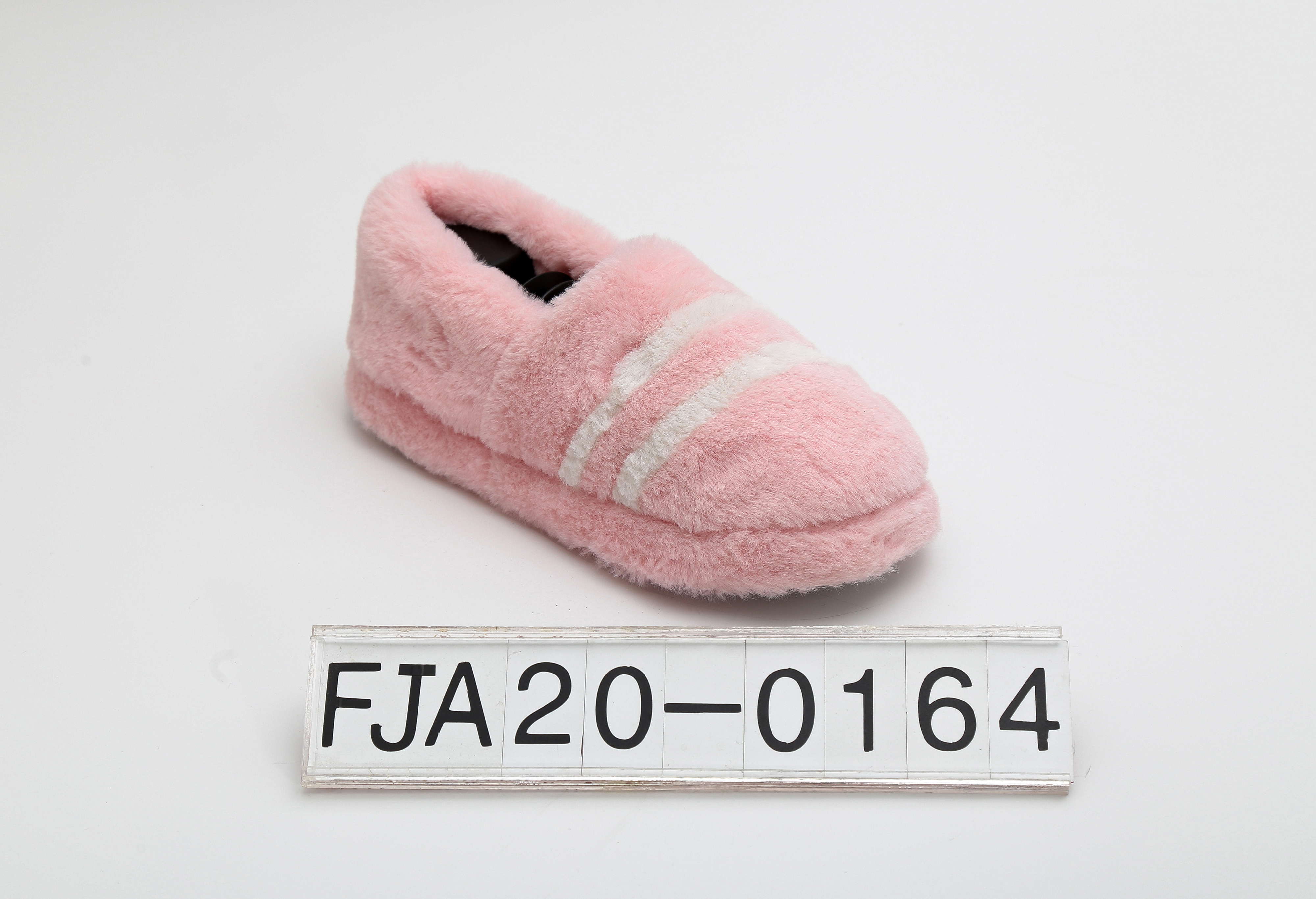 Indoor ladies slippers